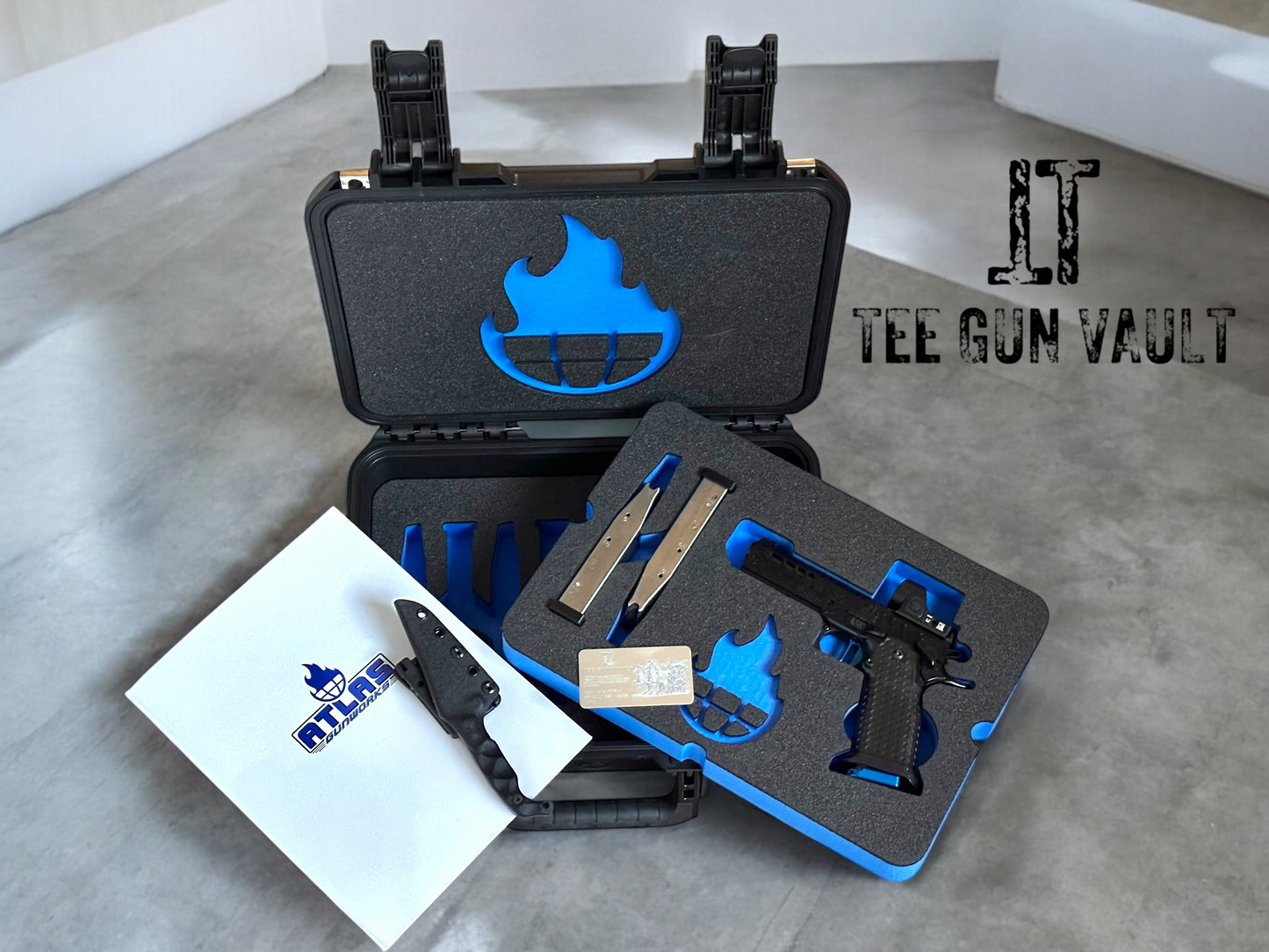 ATLAS GUNWORKS CUSTOM ATHENA SHINY BLACK WITH STROUP KNIFE, TRIJICON SRO