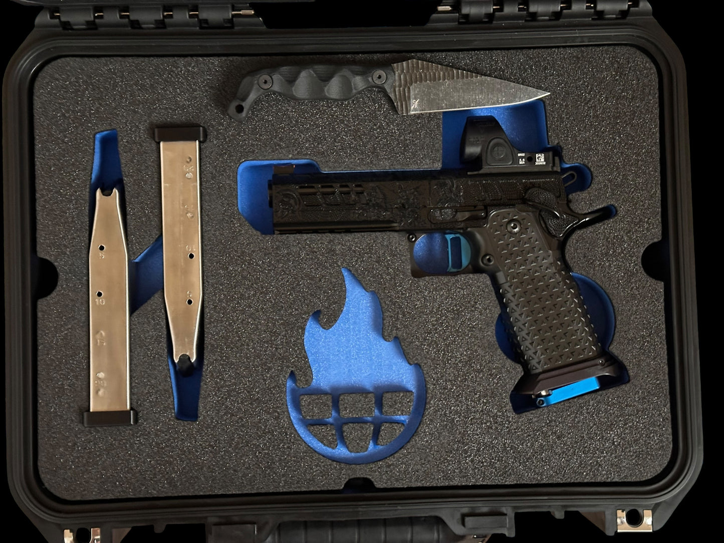 ATLAS GUNWORKS CUSTOM ATHENA SHINY BLACK WITH STROUP KNIFE, TRIJICON SRO