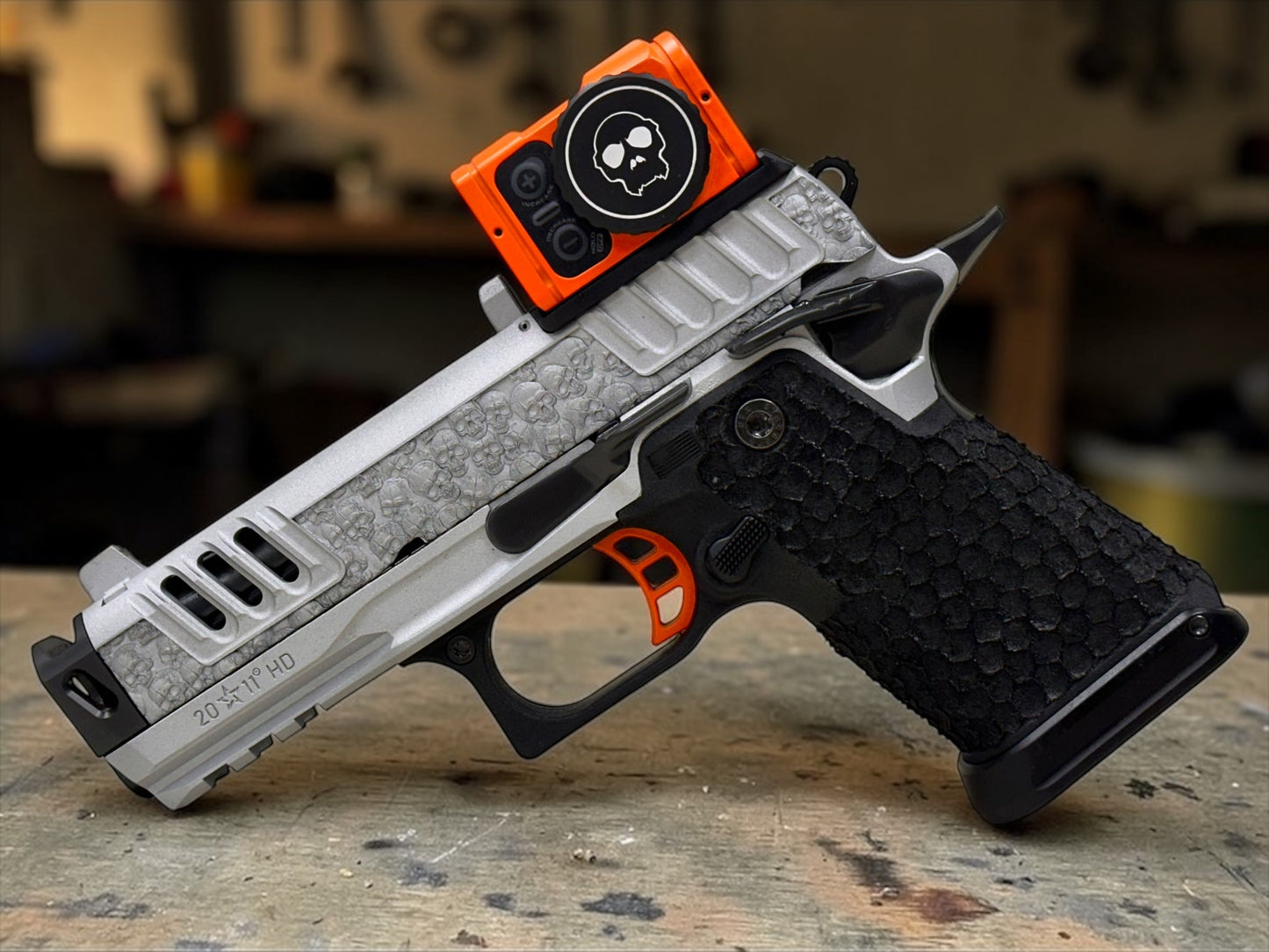 STACCATO CUSTOM HD C4X “VITA FINITA” 4” PORTED + COMPENSATED WITH AIMPOINT ACRO P2