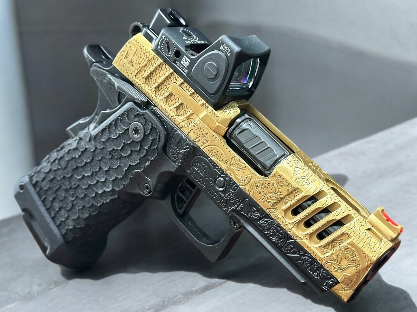 CUSTOM STACCATO CS “MEDUSA” X SERIES PORTED 3.5” FULLY ENGRAVED IN GOLD NITRIDE PVD FINISH