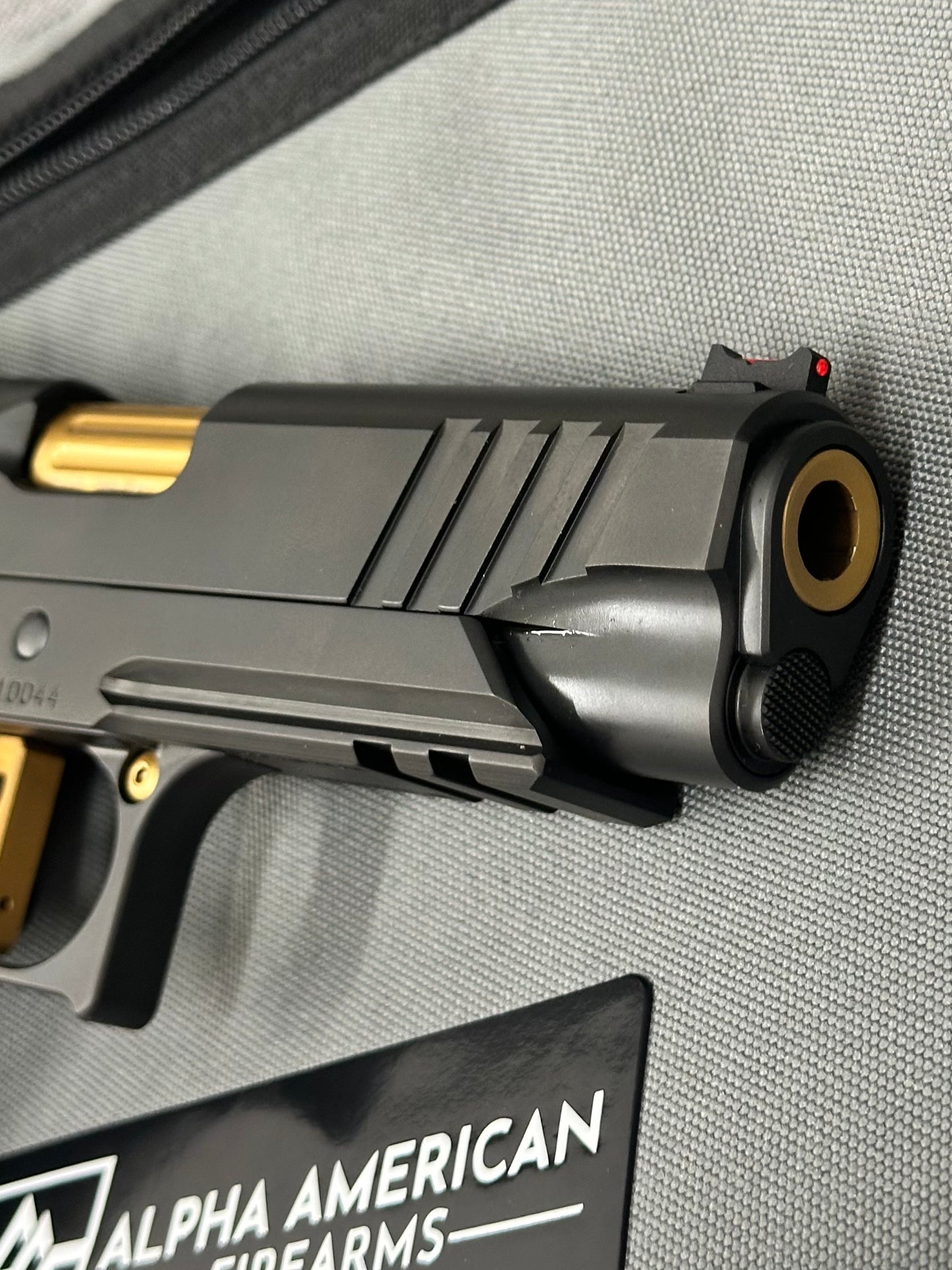 ALPHA AMERICAN AAF3 COMMANDER 4.25” OPTIC CUT BLACK/GOLD 9MM