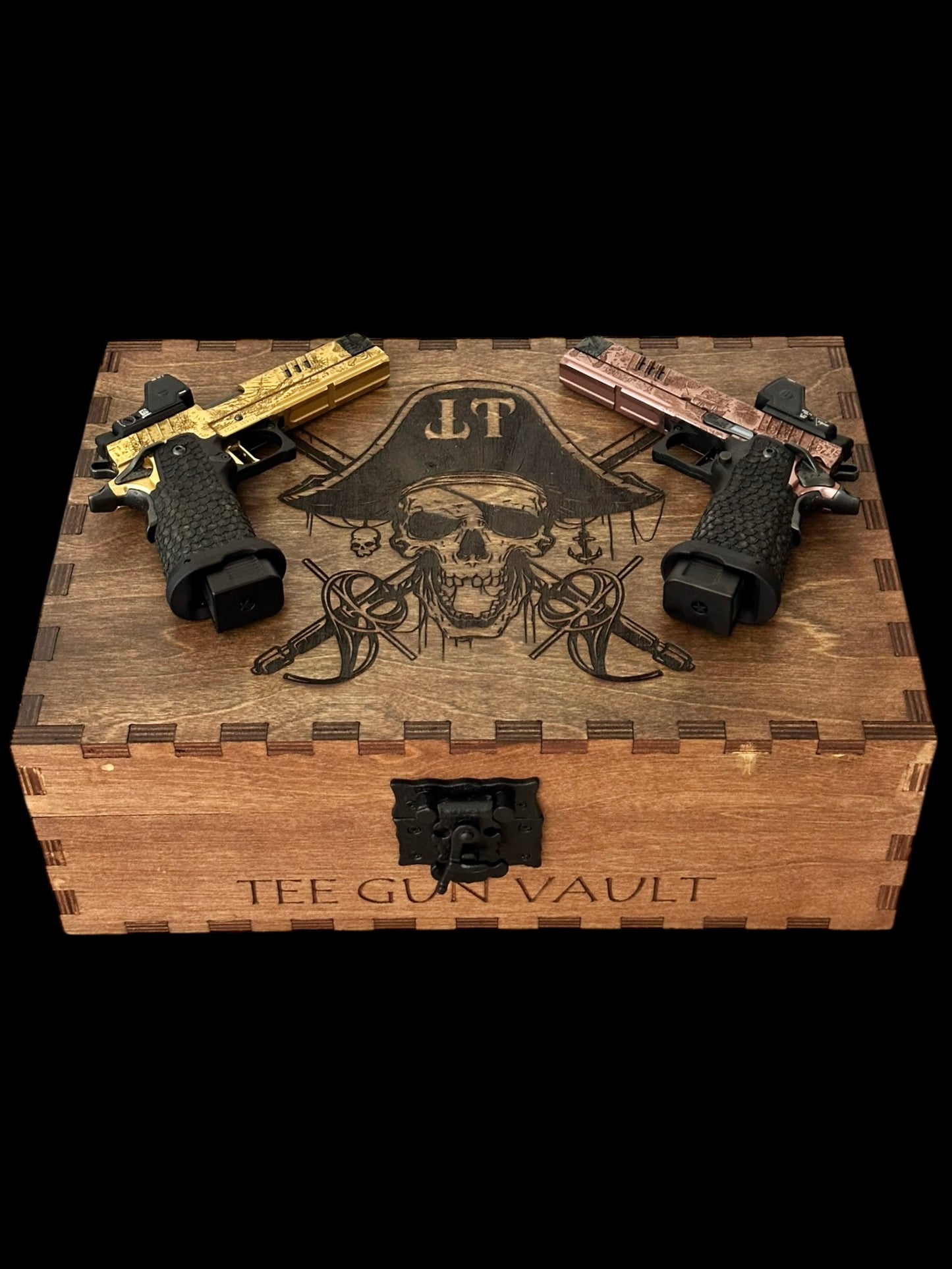 STACCATO CUSTOM XC “PIRATE’S ISLAND”; CUSTOM 1 OF 1 ART SET COLLECTOR’S EDITION