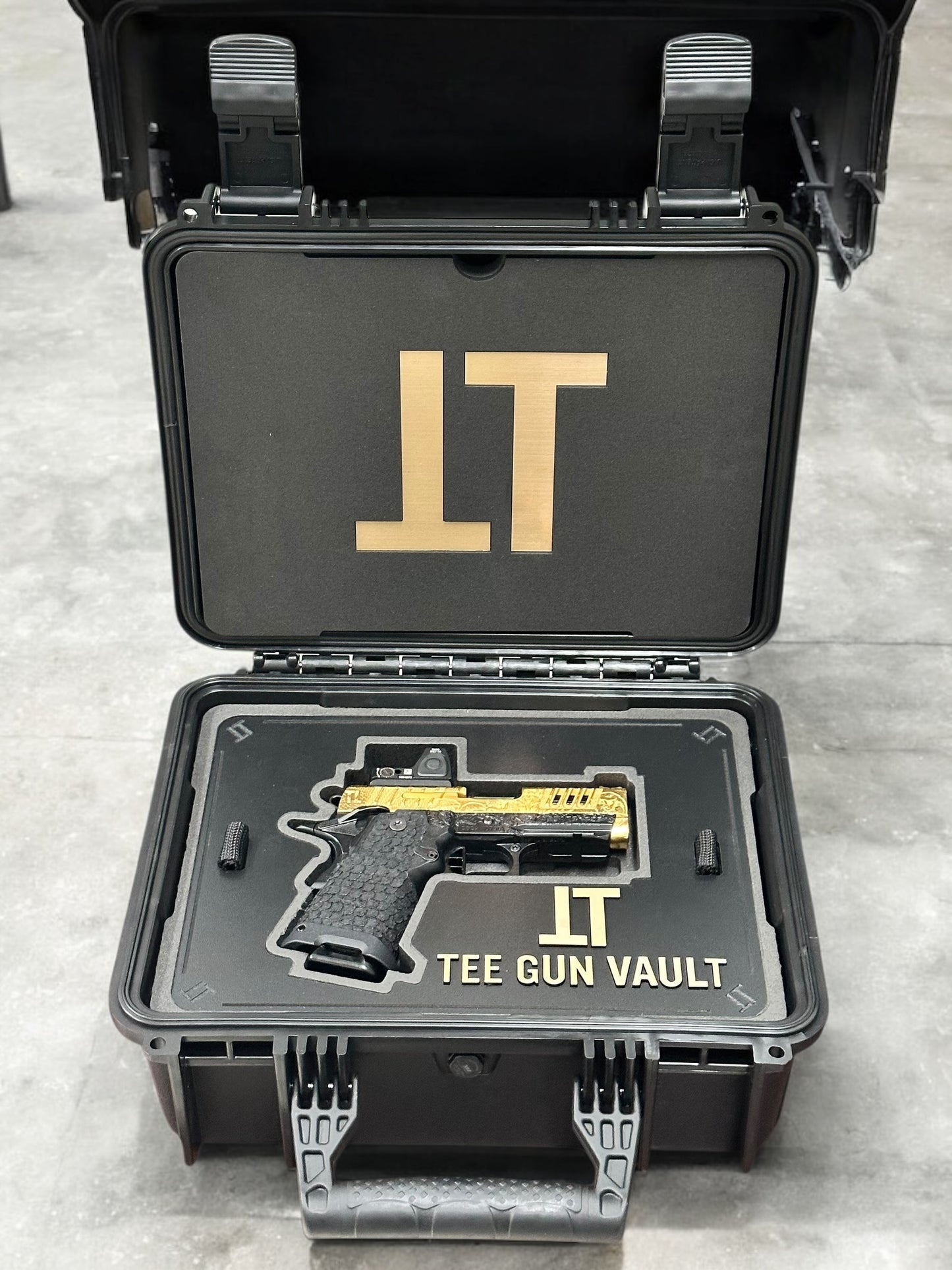 CUSTOM STACCATO CS “MEDUSA” X SERIES PORTED 3.5” FULLY ENGRAVED IN GOLD NITRIDE PVD FINISH
