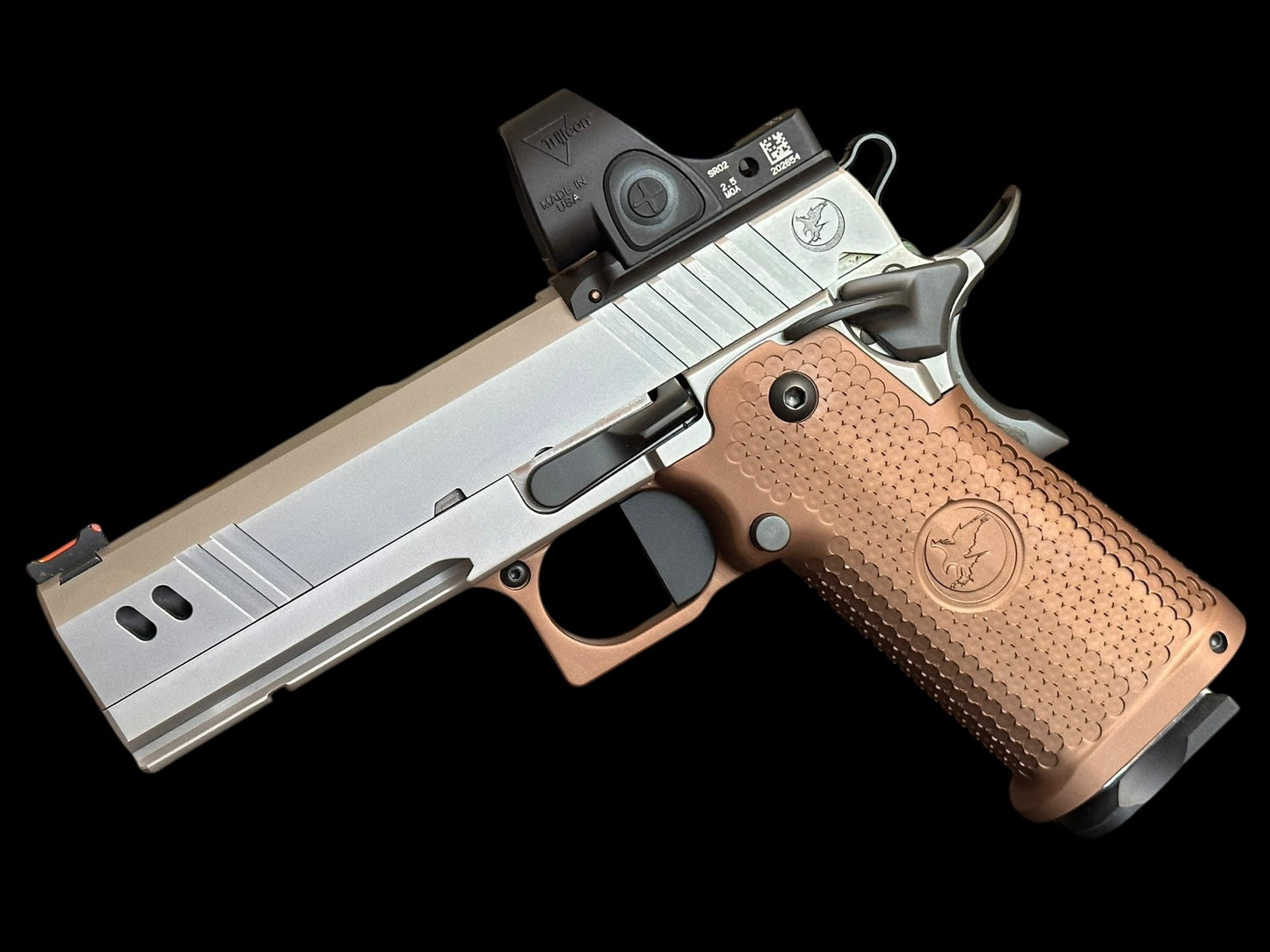 NIGHTHAWK CUSTOM BDS9 COMM 4.25” DS 9mm SILVER PVD AND SANDHAWK GRIPS WITH SRO