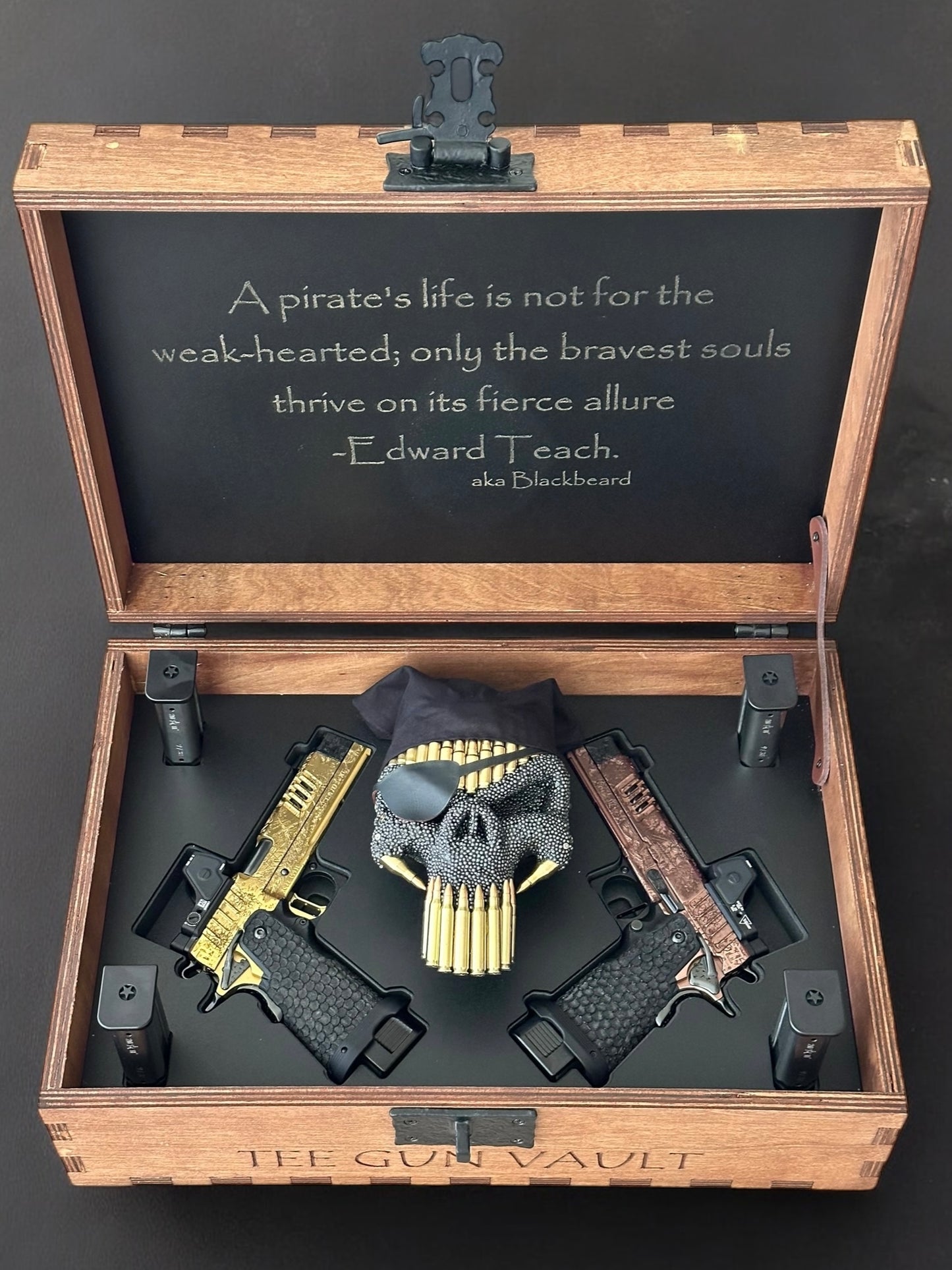STACCATO CUSTOM XC “PIRATE’S ISLAND”; CUSTOM 1 OF 1 ART SET COLLECTOR’S EDITION