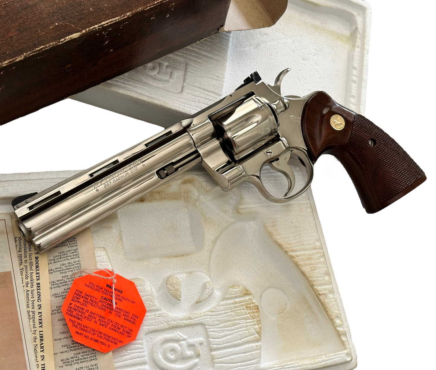 ORIGINAL Colt Python .357 Mag Revolver in original factory box like new (pre-owned)
