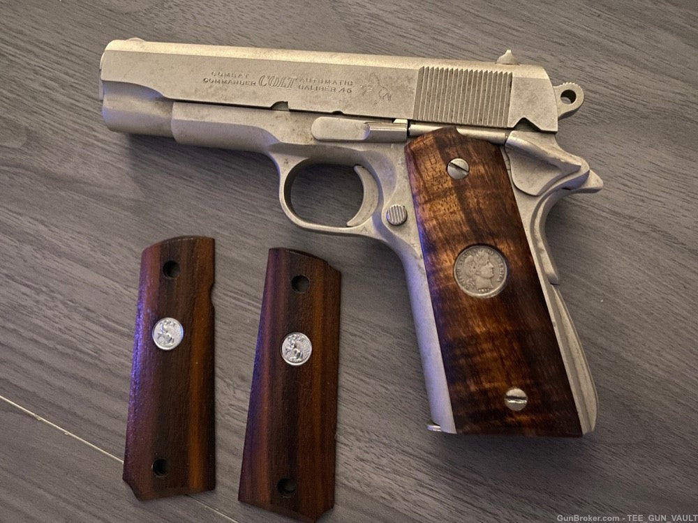 COLT 1911 COMBAT COMMANDER .45 AUTO WITH 2 GRIPS (NO CASE)