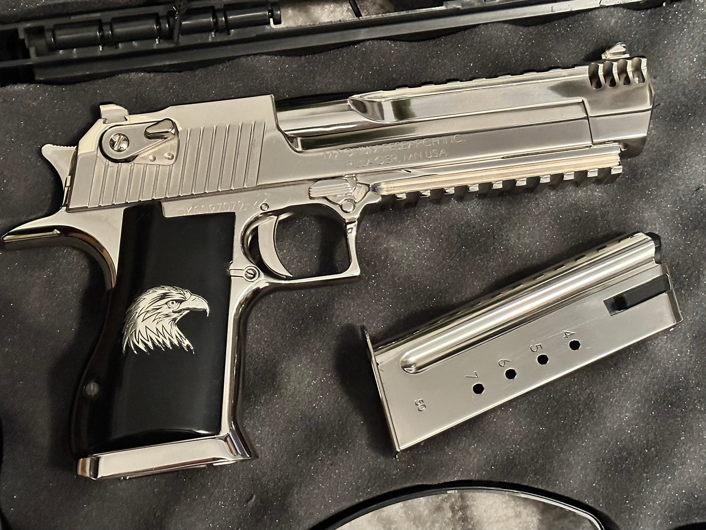 MAGNUM RESEARCH DESERT EAGLE HIGH POLISHED MIRROR FINISH 50AE