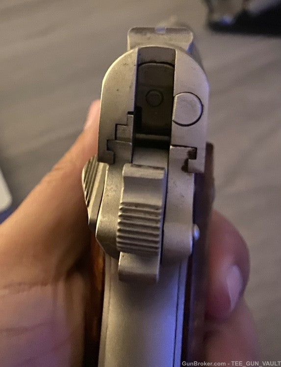 COLT 1911 COMBAT COMMANDER .45 AUTO WITH 2 GRIPS (NO CASE)