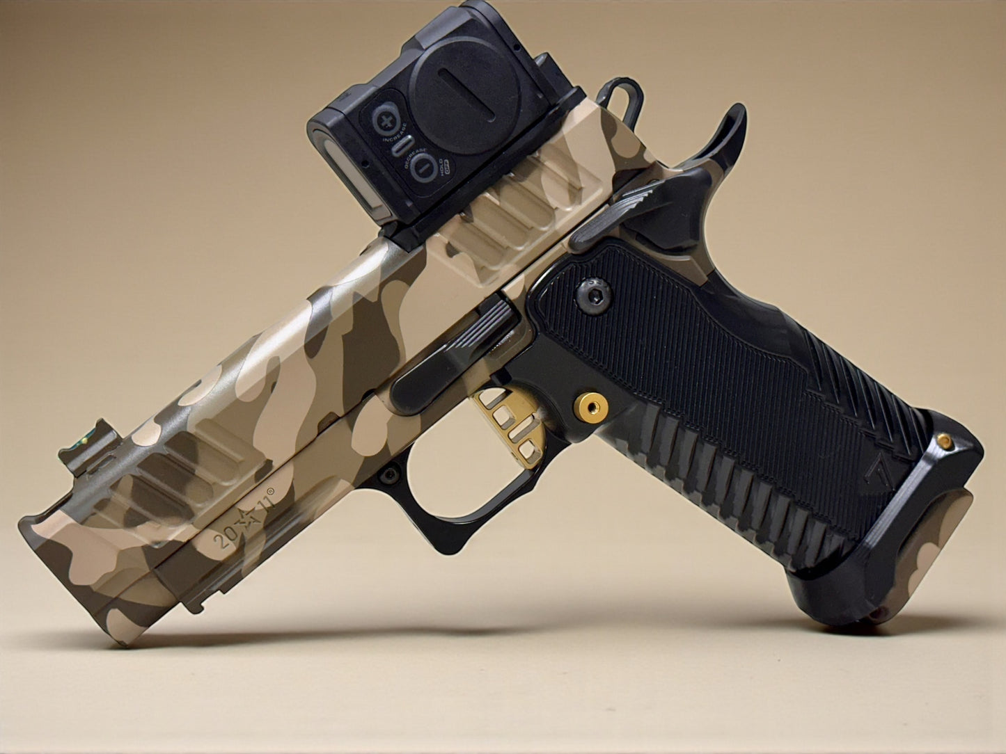 STACCATO CUSTOM C2 PORTED 3.9"
MULTICAM WITH T7 ALUMINUM GRIPS, AIMPOINT ACRO P2 & RED DIRT "GOLD" TRIGGER