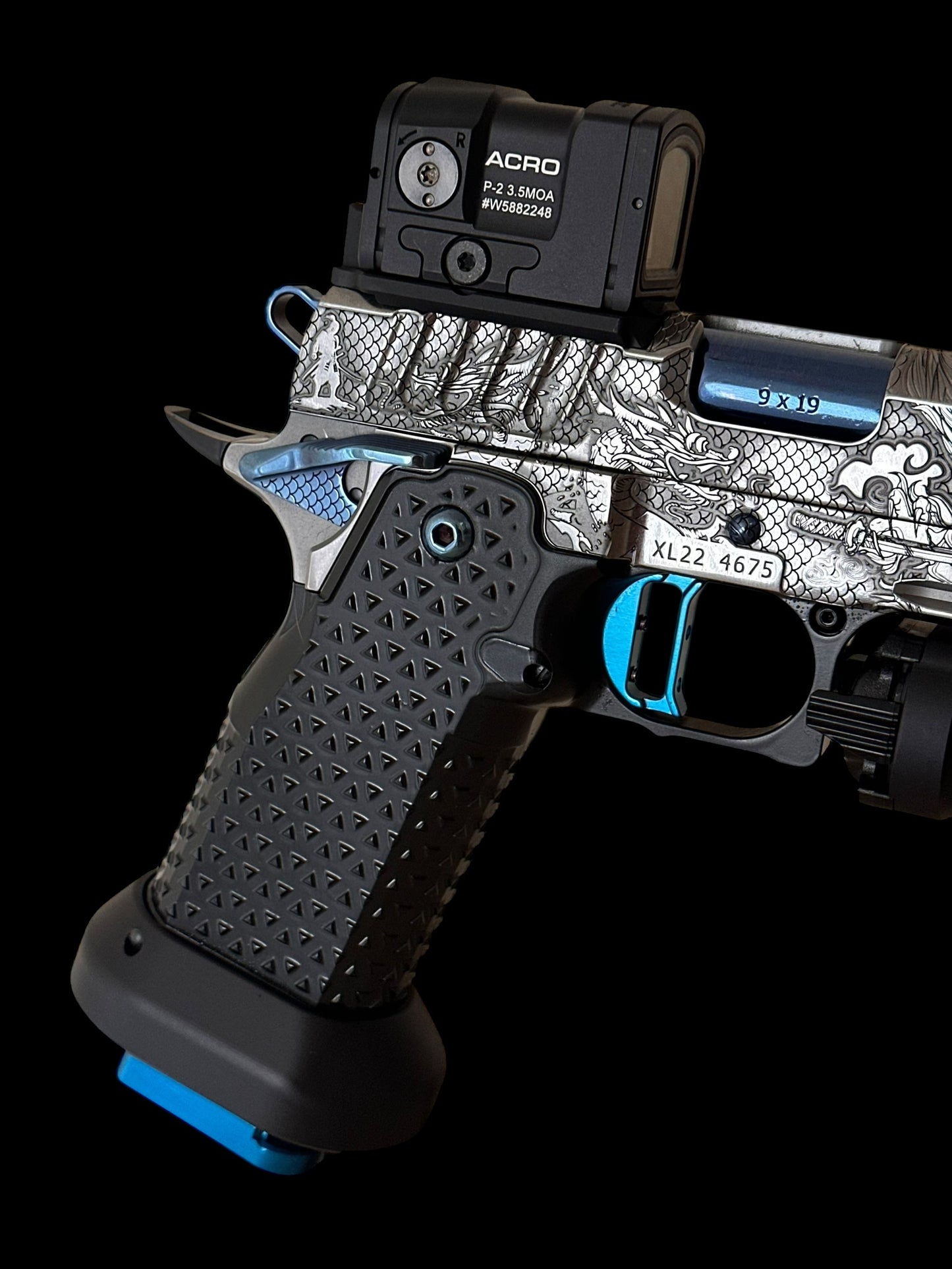 STACCATO CUSTOM XL “LAST SAMURAI” FULLY ENGRAVED PORTED IN SILVER/BLUE POLISHED PVD FINISH. ATLAS GRIPS AND TRIGGER