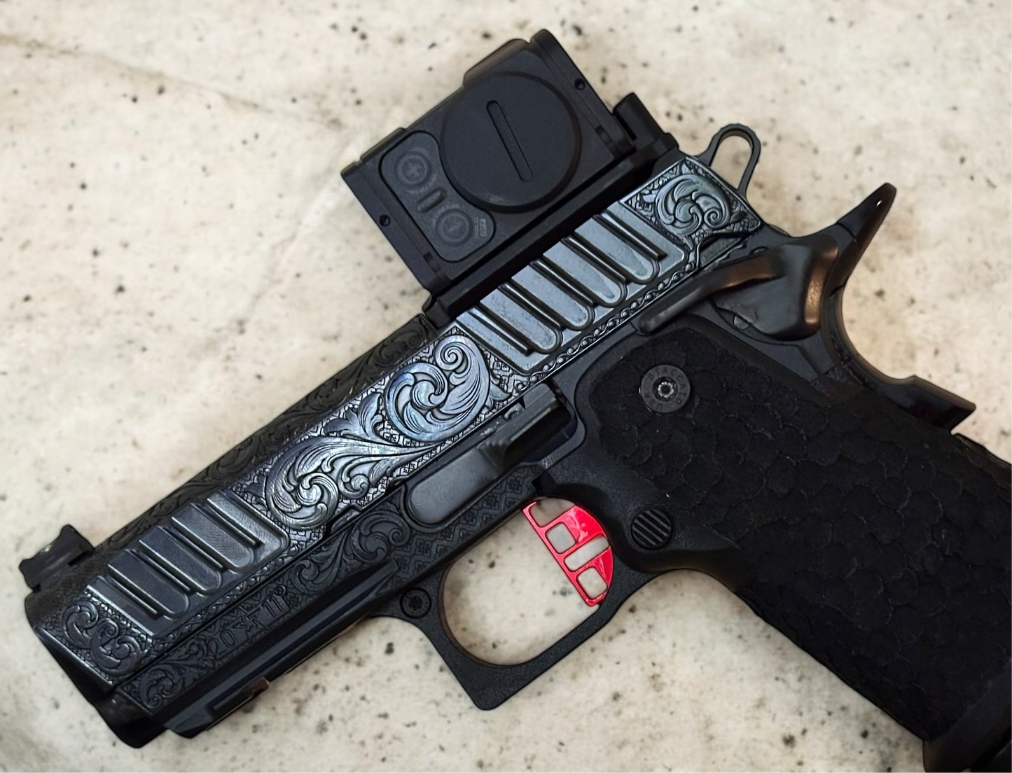 STACCATO CUSTOM CS 3.5” FULLY ENGRAVED SCROLL IN ROYAL BLUE FINISH WITH ACRO P2 OPTIC