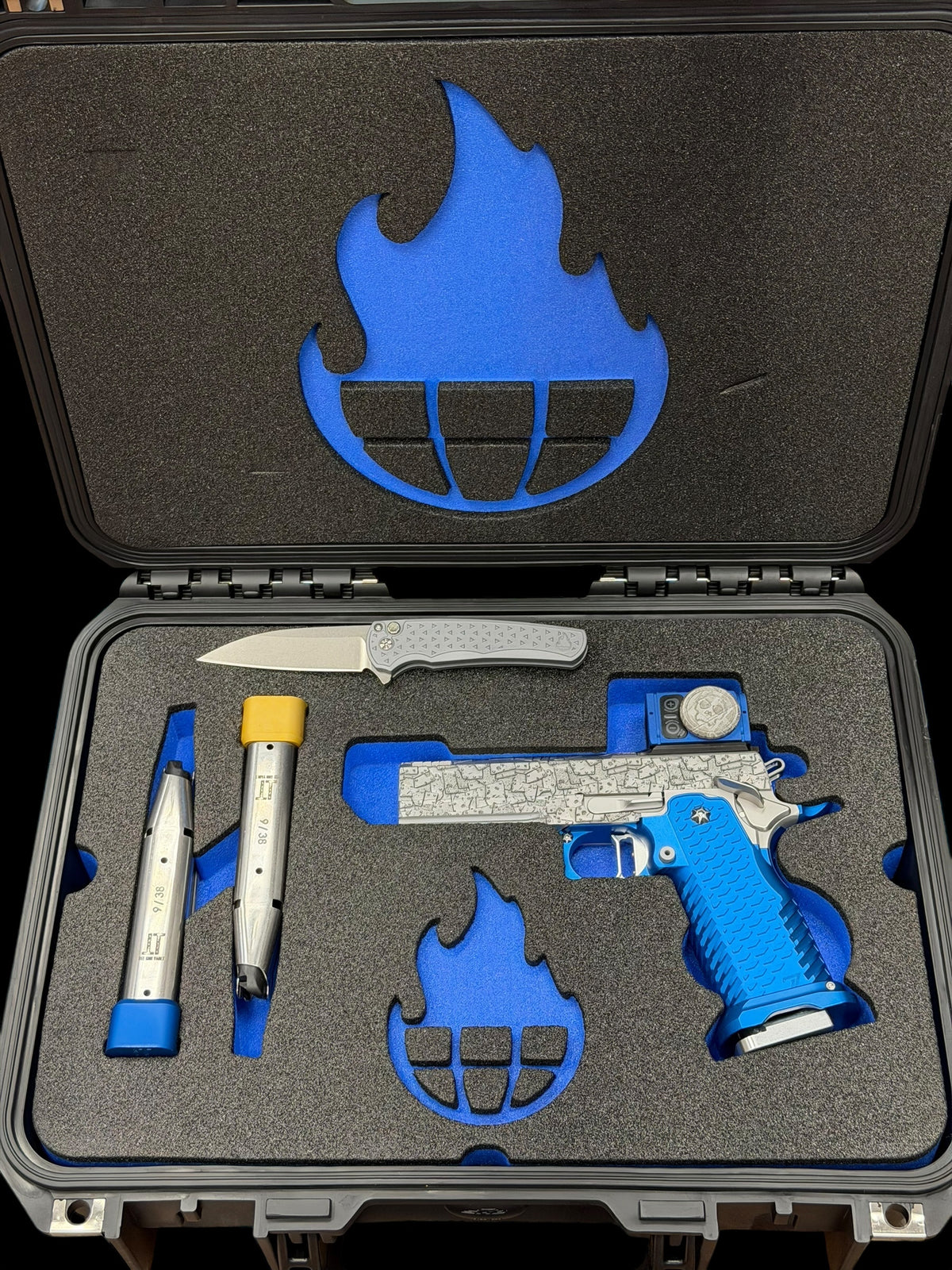 TEE GUN VAULT “RIVET” 1 OF 1 COMMANDER 4.25” V6 PORTED WITH KNIFE AND METEORITE ACRO P2