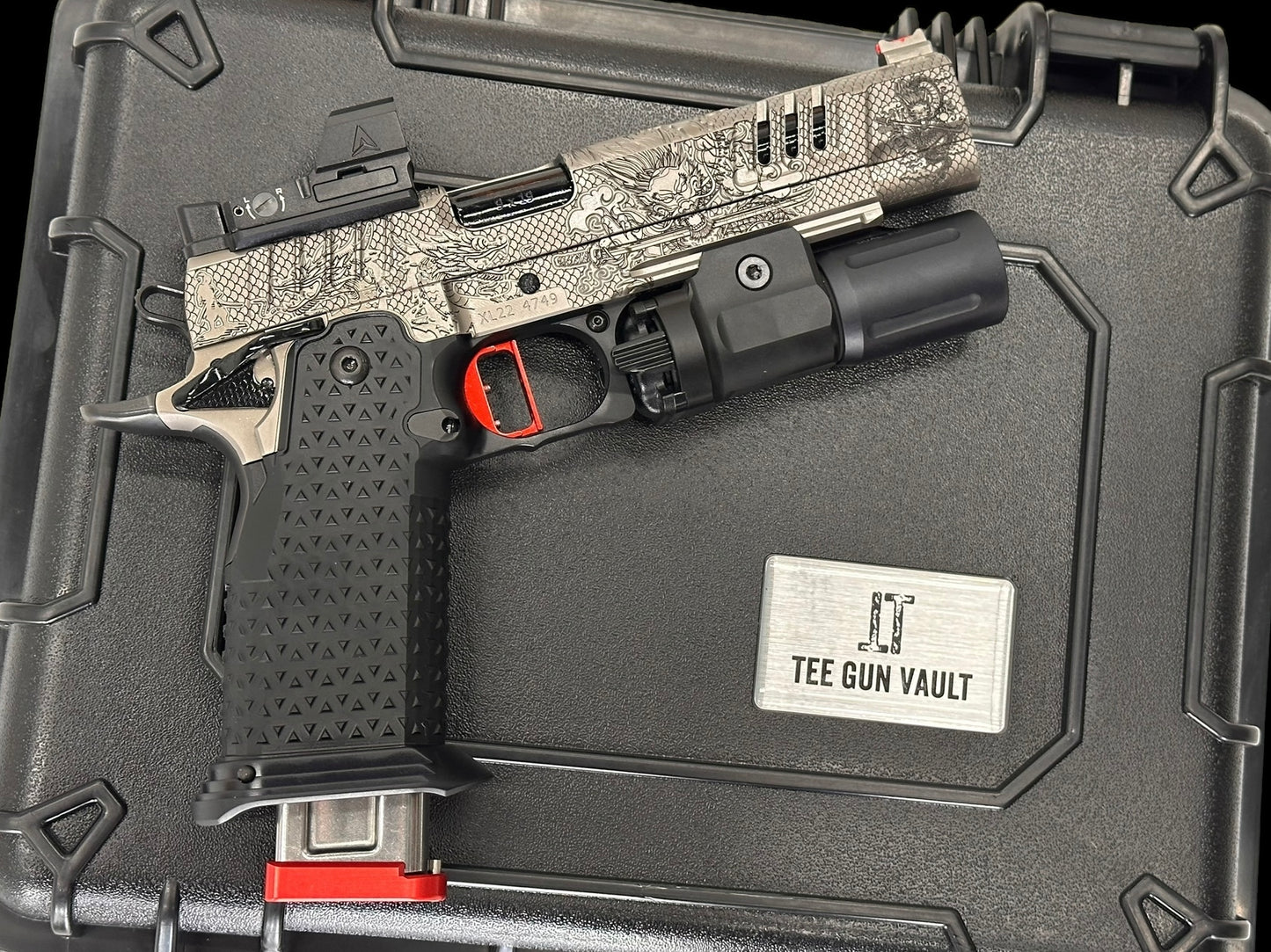 STACCATO CUSTOM XL “LAST SAMURAI” PORTED ATLAS GRIPS AND TRIGGER CHARCOAL POLISHED BLACK DLC