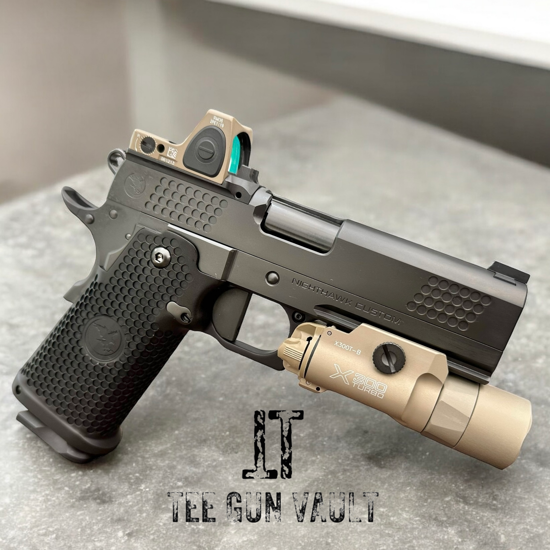 NIGHTHAWK CUSTOM TRS COMMANDER BLACKOUT (OPTIC AND LIGHT NOT