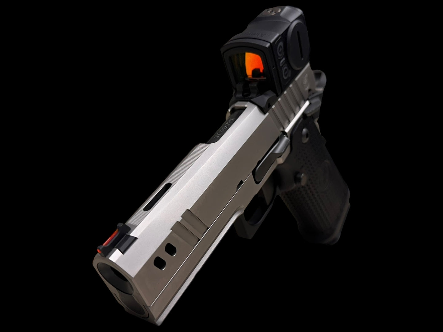 NIGHTHAWK CUSTOM BDS9 COMMANDER  WITH AIMPOINT ACRO P2 9MM