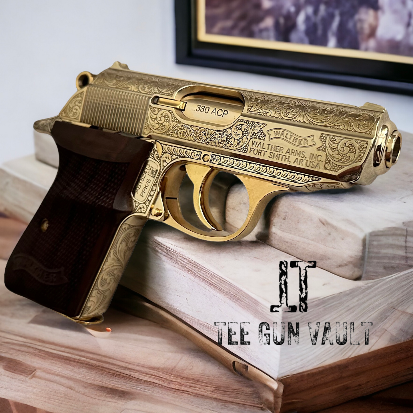 WALTHER PPK/S FULLY ENGRAVED AND 24K GOLD PLATED