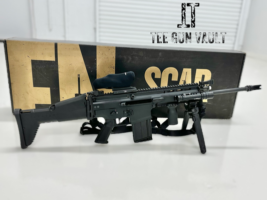 FN AMERICA SCAR 17S WITH TRIJICON ACOG AND SUREFIRE MANY UPGRADES (preowned)