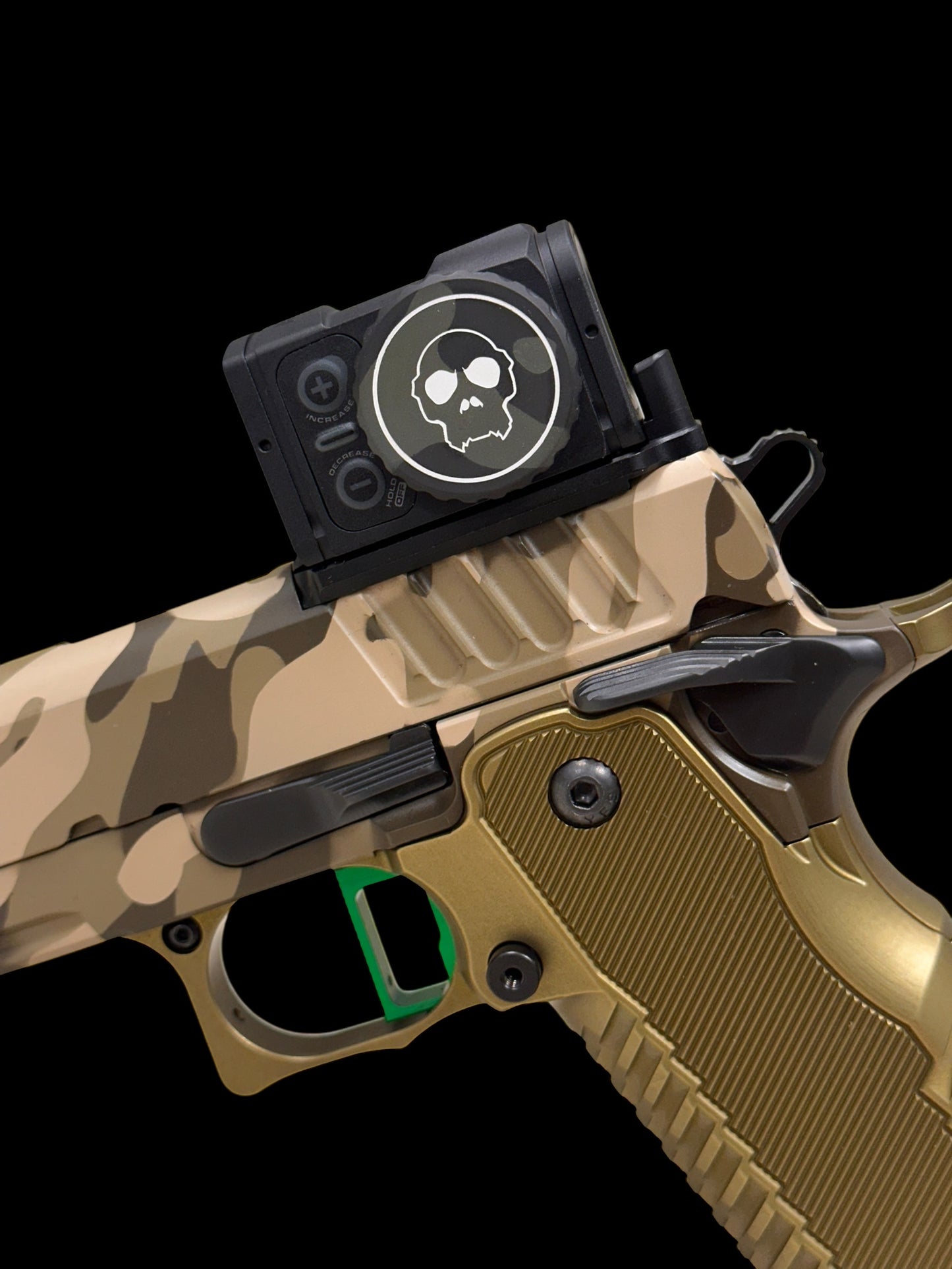 STACCATO CUSTOM C2 PORTED 3.9"
MULTICAM WITH T7 ALUMINUM GRIPS, AIMPOINT ACRO P2 & INFINITY "GREEN" TRIGGER