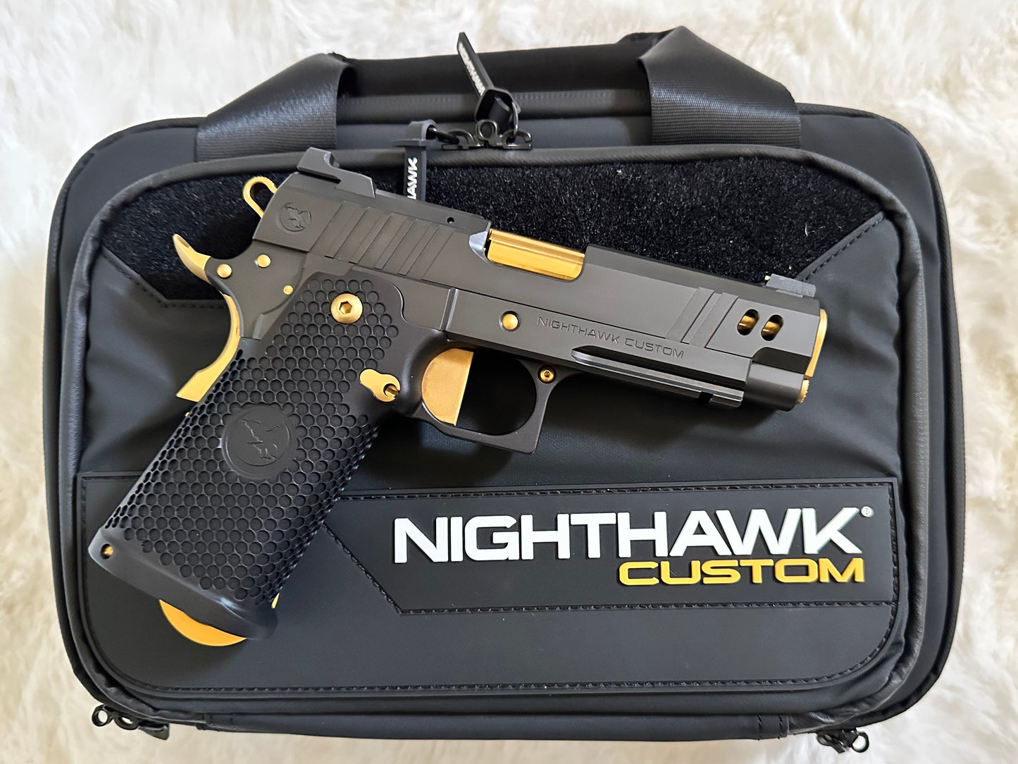 NIGHTHAWK CUSTOM VICE PRESIDENT 2011 BLACK/GOLD OPTIC READY 9MM