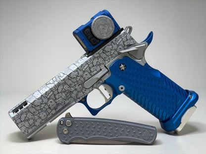 TEE GUN VAULT “RIVET” 1 OF 1 COMMANDER 4.25” V6 PORTED WITH KNIFE AND METEORITE ACRO P2