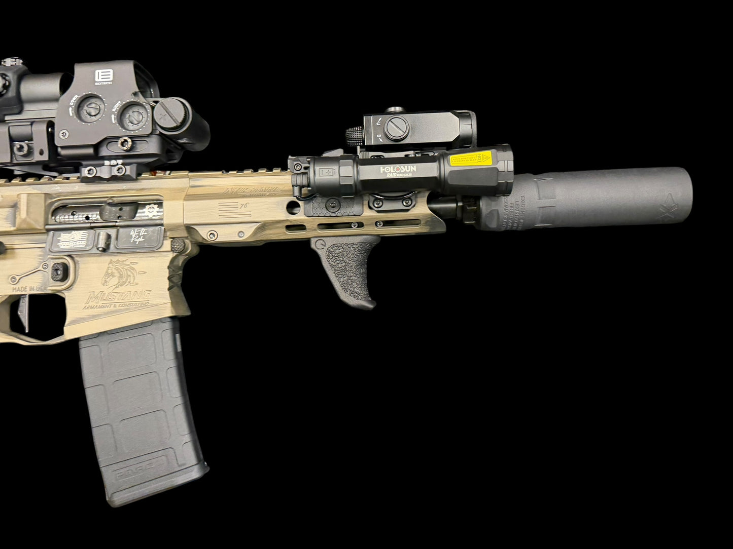 MUSTANG ARMAMENT 5.56 “CHESTY” CUSTOM BILLET 8” AR PISTOL FDE