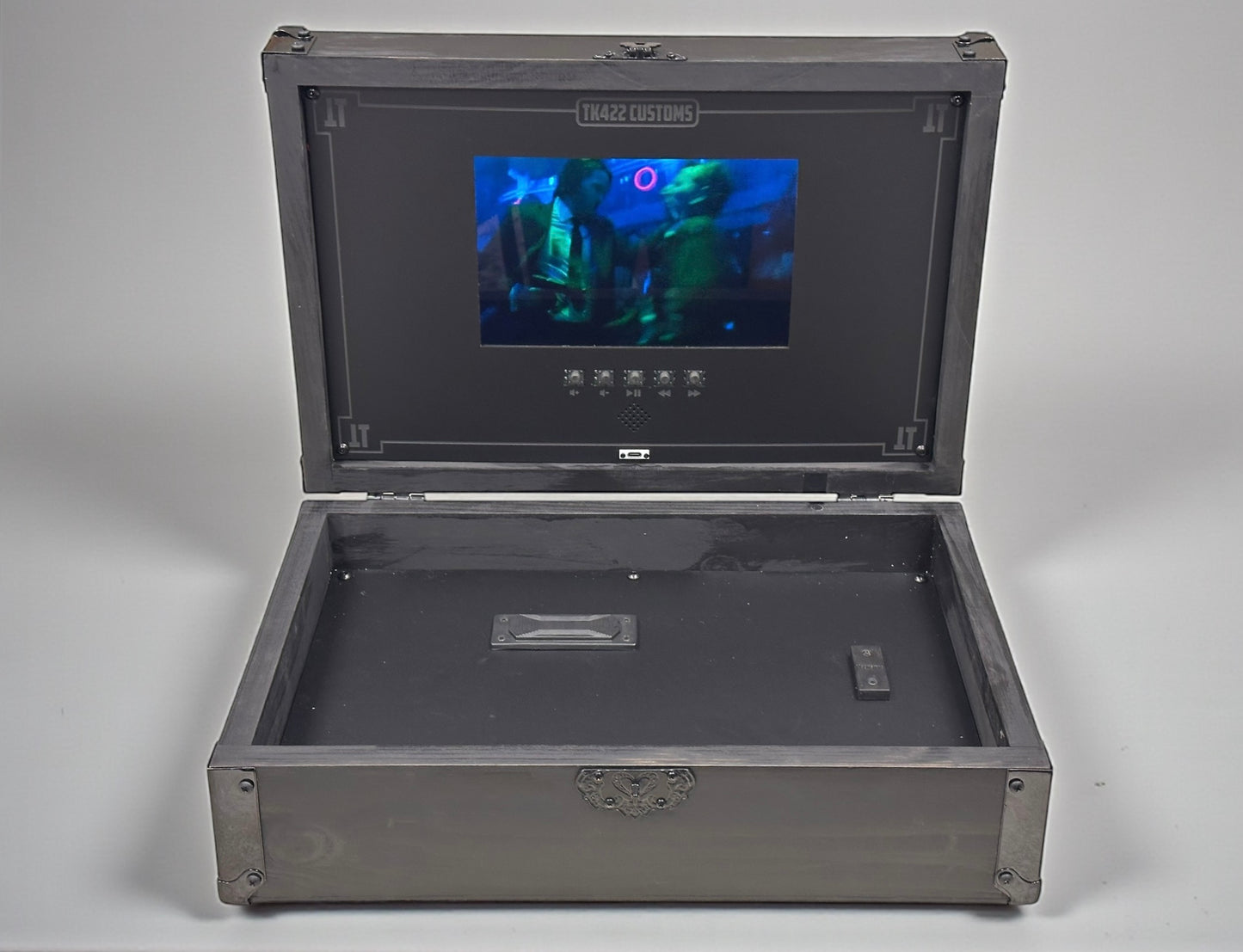 TEE GUN VAULT EXCLUSIVE WOODEN MAGNETIC LED SCREEN COLLECTOR DISPLAY BOX (LIMITED EDITION)