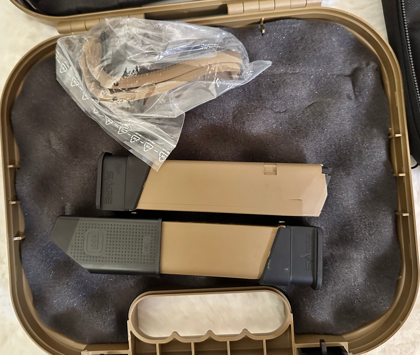 AGENCY ARMS SAGE V2 GLOCK 19X LIMITED EDITION FDE 9MM 3 MAGS 2 SLIDES