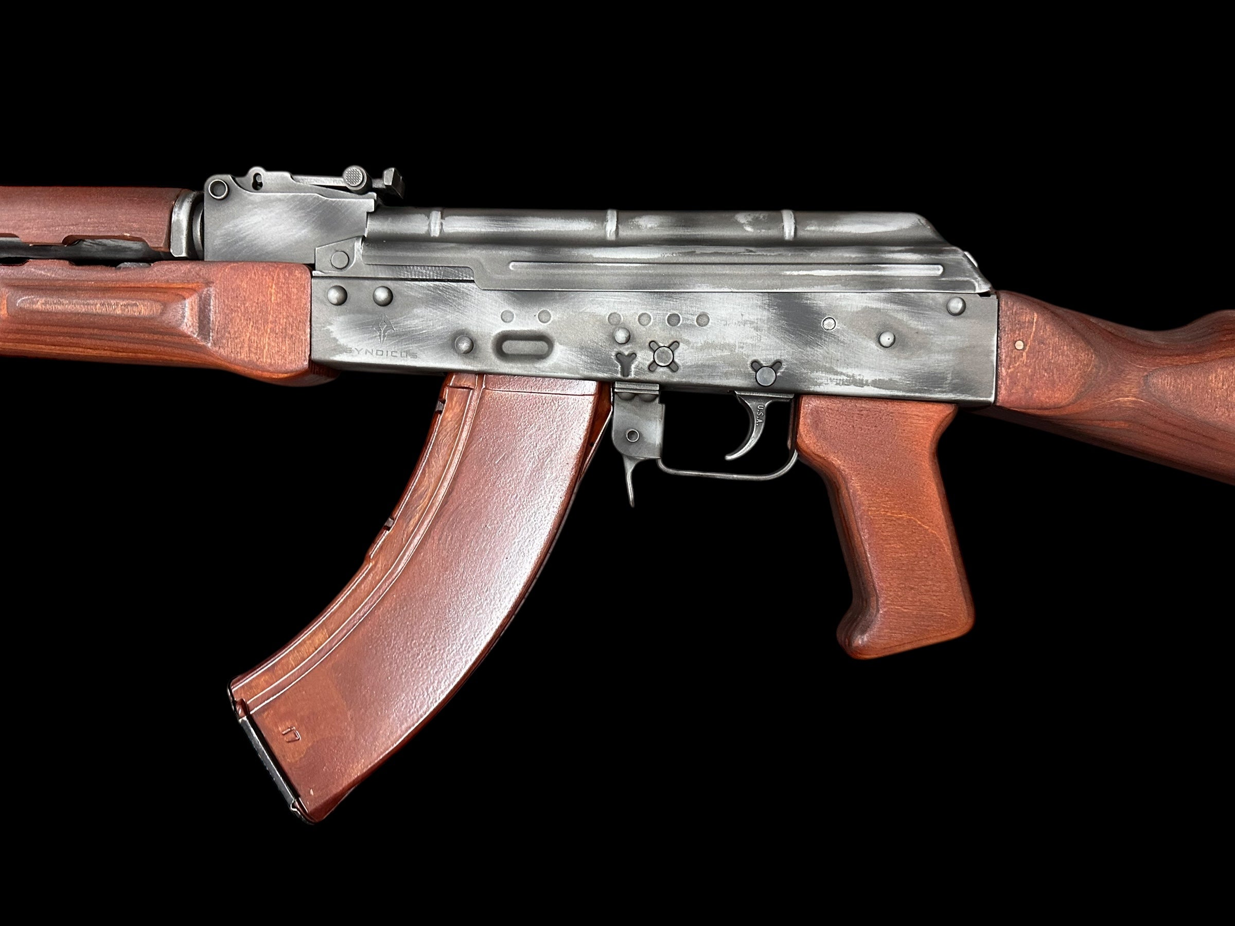 SYNDICUS CUSTOM AK47 CERAKOTE WITH BAKELITE MAG – Tee Gun Vault