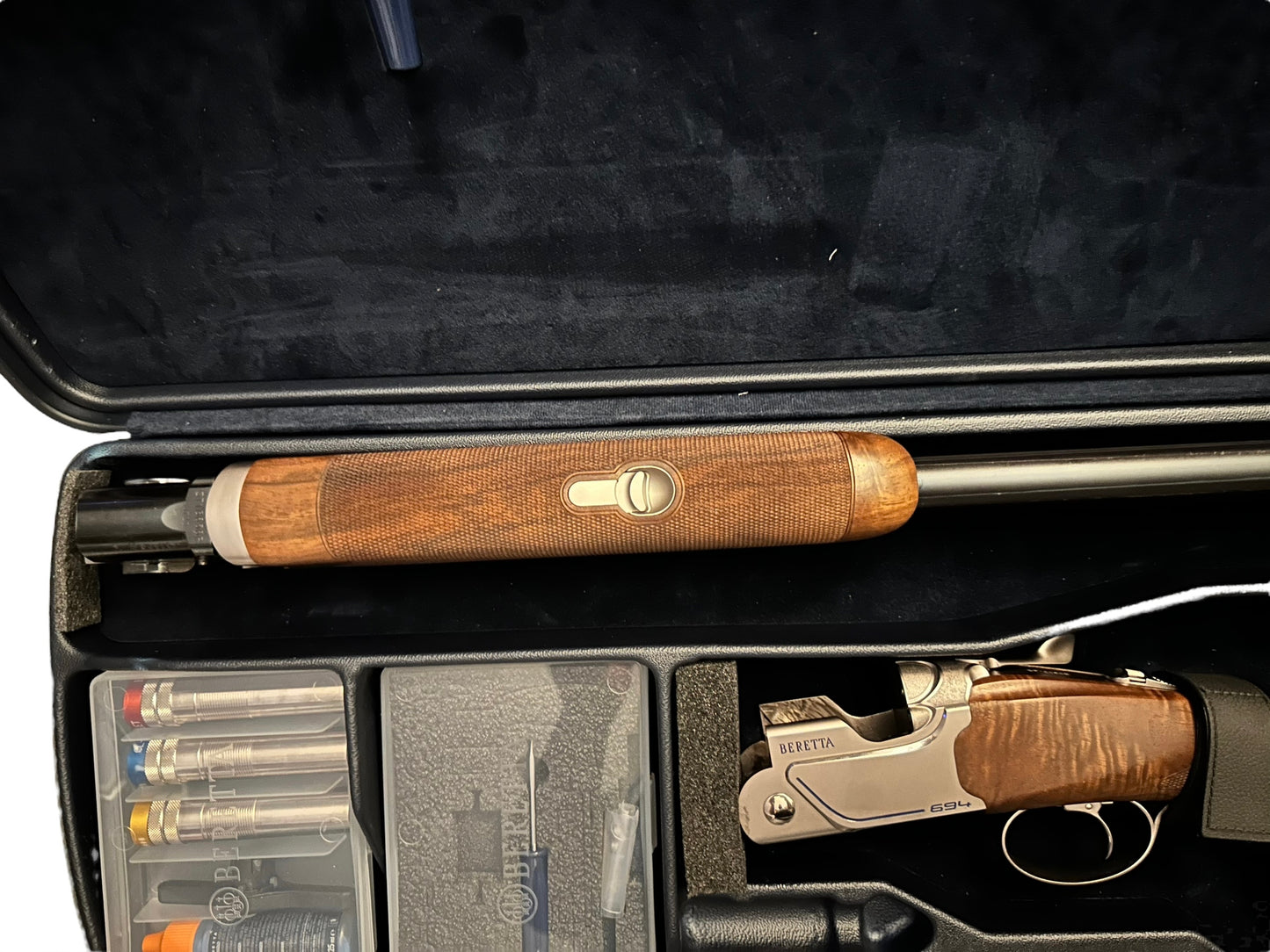 BERETTA 694 SPORTING 12GA OVER UNDER 30” BARREL IN EXCELLENT CONDITION