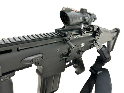 FN AMERICA SCAR 17S WITH TRIJICON ACOG & SUREFIRE. MANY UPGRADES (PRE OWNED)
