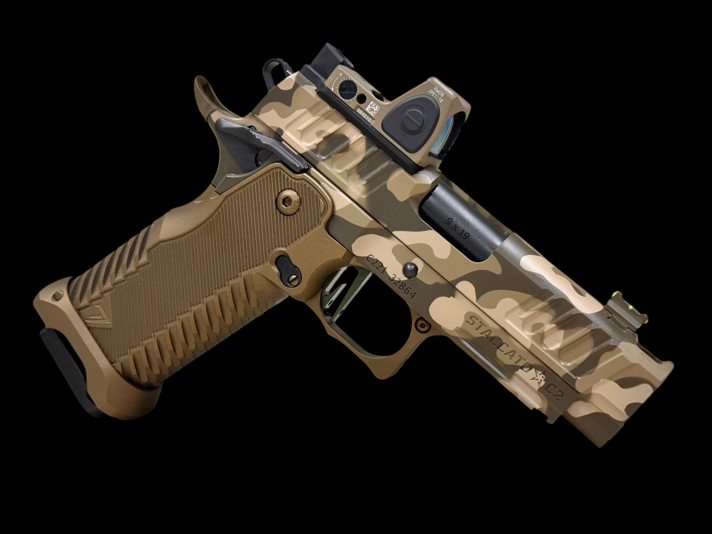 STACCATO CUSTOM C2 PORTED 3.9"
MULTICAM WITH T7 ALUMINUM GRIPS, TRIJICON RMR & RED DIRT "EDGE" TRIGGER