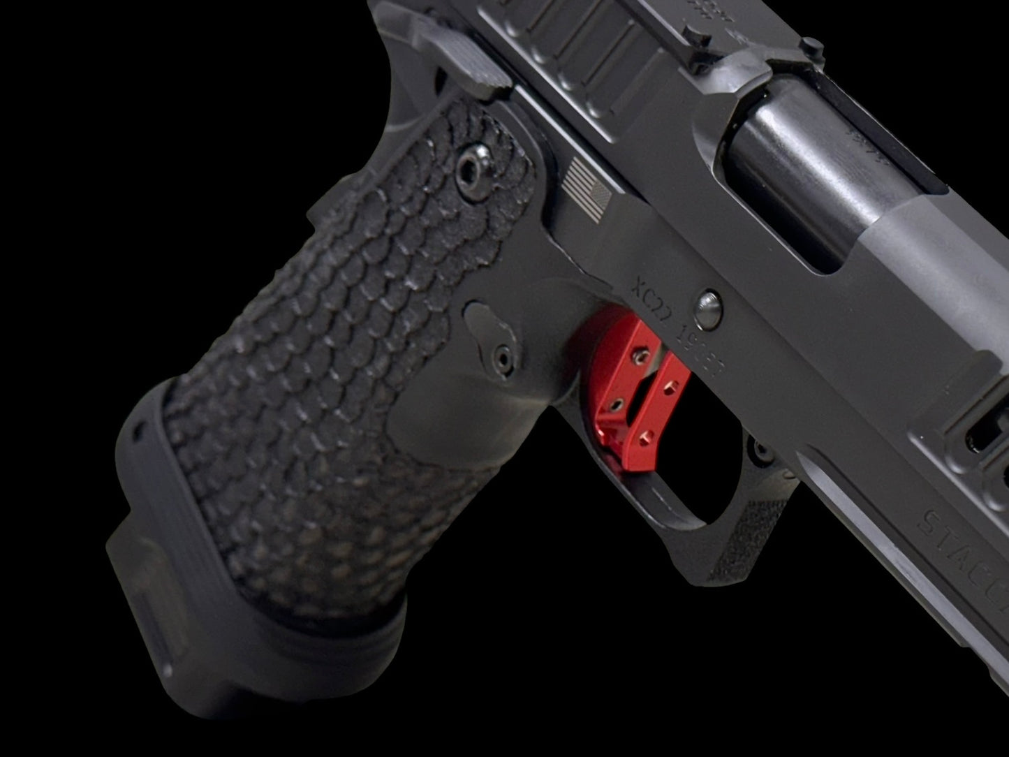 STACCATO XC 2011 5” COMPENSATED WITH DRAGON SCALE GRIPS RED ATLAS TRIGGER AND 5 MAGS (pre owned) MINT