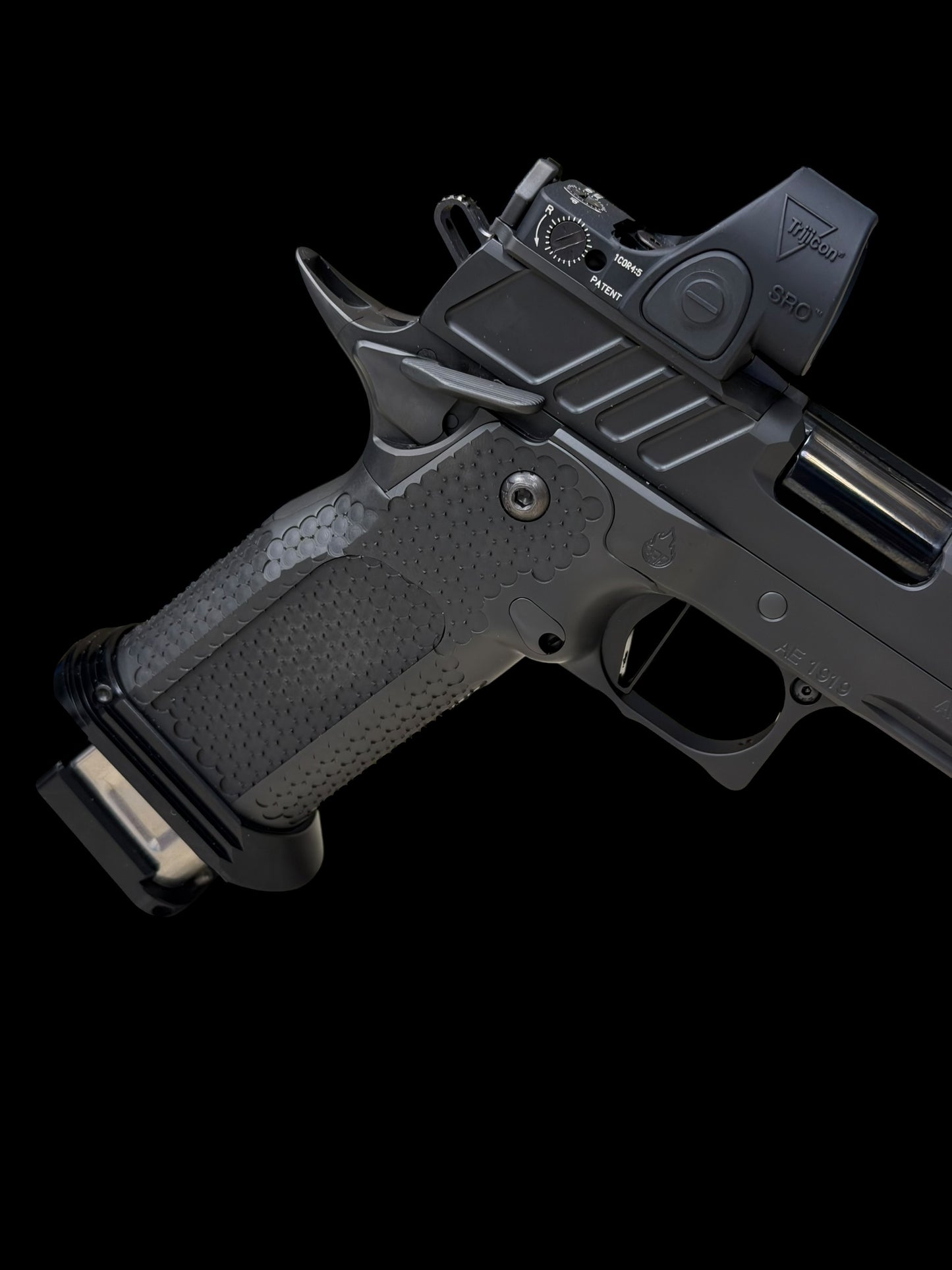 ATLAS GUNWORKS ARTEMIS V2 WITH TRIJICON SRO IN 40 S&W UNFIRED
