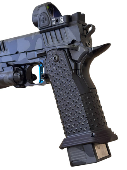 STACCATO CUSTOM XC BLACK CAMO WITH ATLAS METAL GRIPS AND TRIGGER TRIJICON SRO & X300
