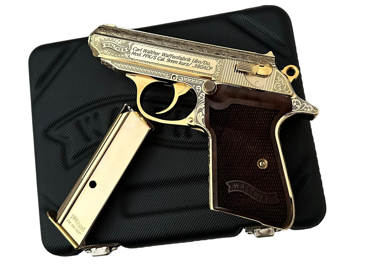 WALTHER PPK/S FULLY ENGRAVED AND 24K GOLD PLATED