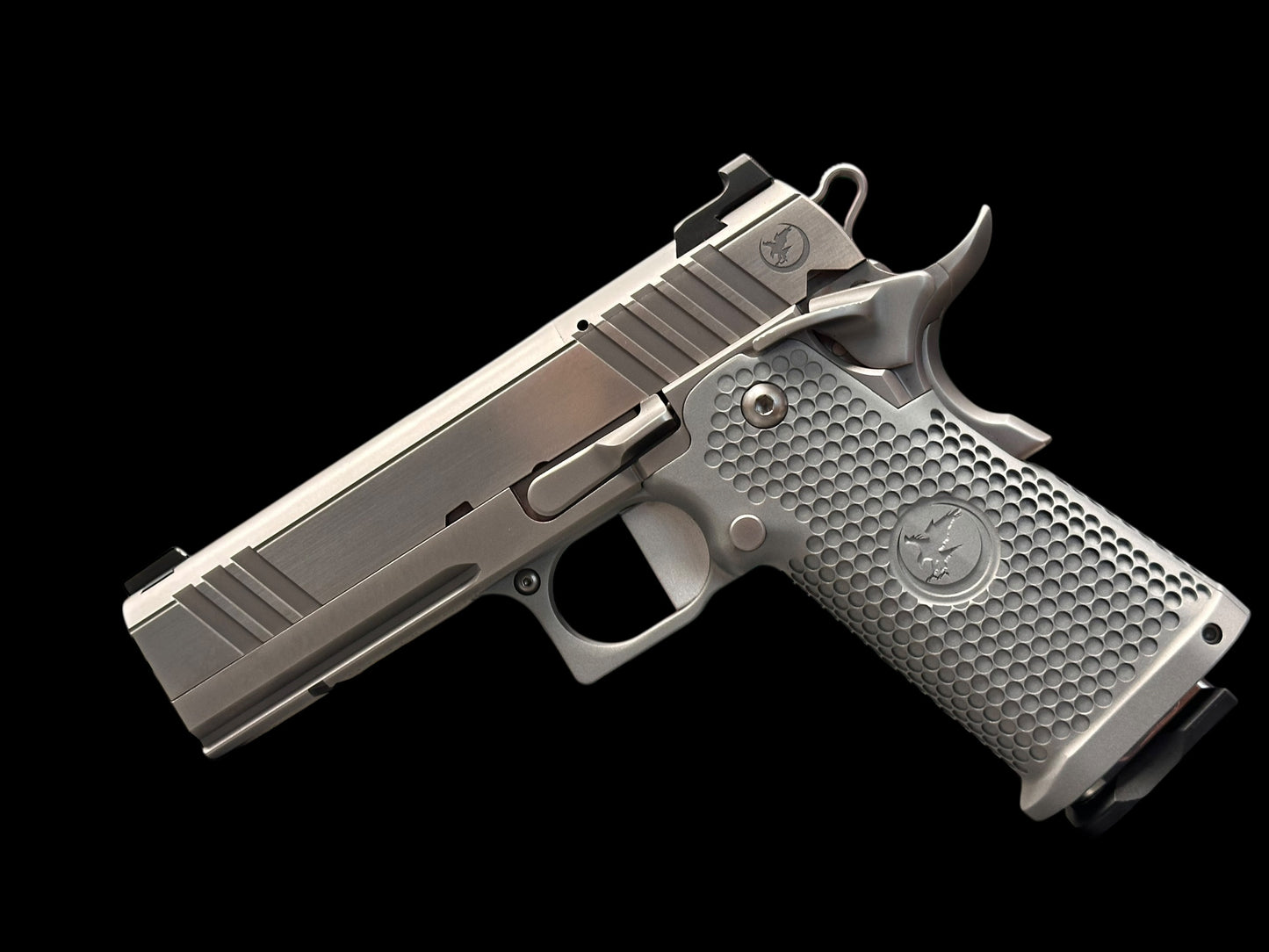 NIGHTHAWK CUSTOM TRS COMMANDER “ICEMAN” SAND HAWK SERRATED OPTIC CUT DOUBLE STACK