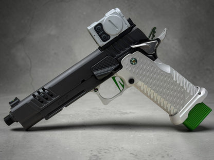 STACCATO CUSTOM XL 2011 THREADED DLC 5.4” BARREL WITH T7 ALUMINUM GRIPS, EDGE TRIGGER AND ACRO P2 SILVER