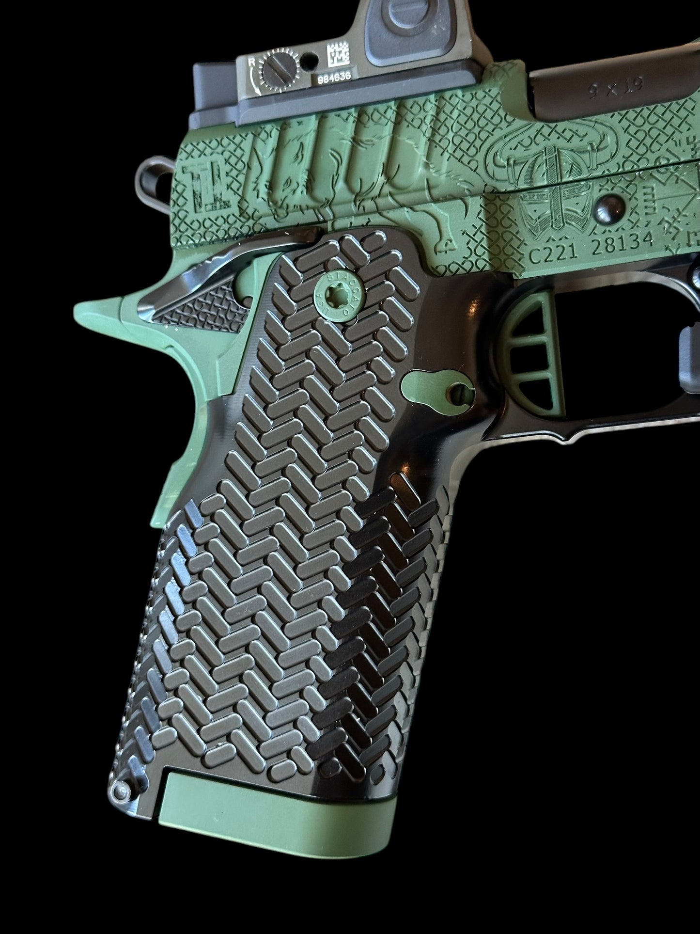 STACCATO C2 PORTED FULL CUSTOM BUILD VIKING EDITION GREEN/BLACK FINISH WITH CHEELY ALUMINUM GRIPS