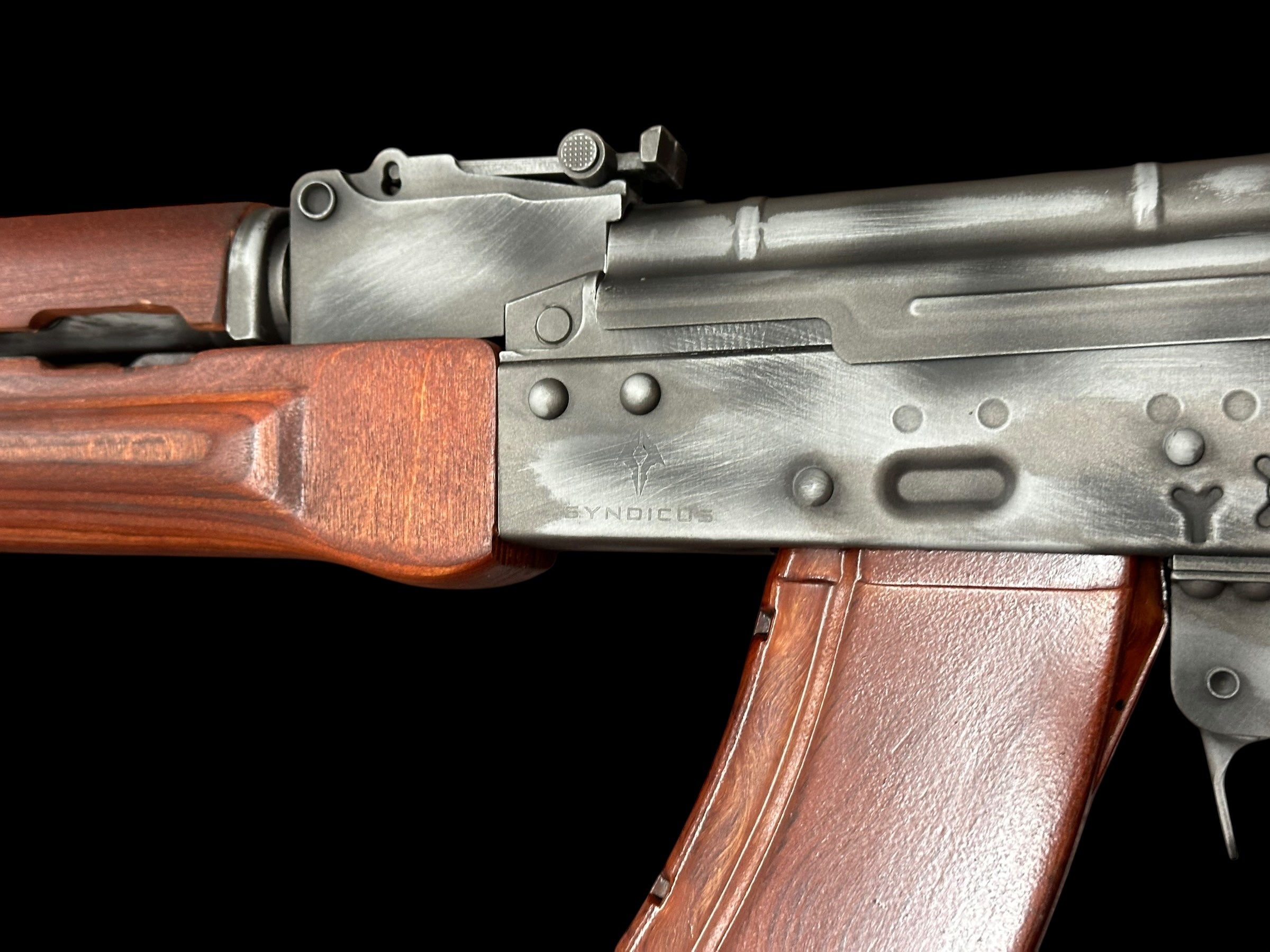 SYNDICUS CUSTOM AK47 CERAKOTE WITH BAKELITE MAG – Tee Gun Vault