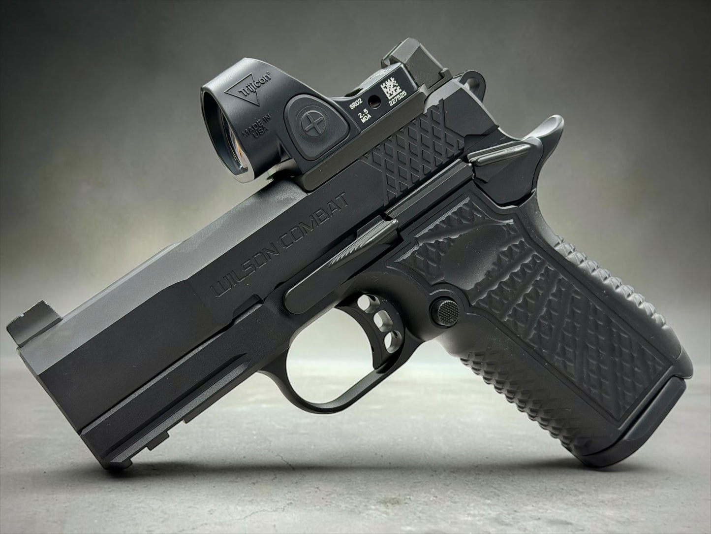 WILSON COMBAT SFX9 BLACKOUT 3.25” WITH TRIJICON SRO 15 RD 9MM