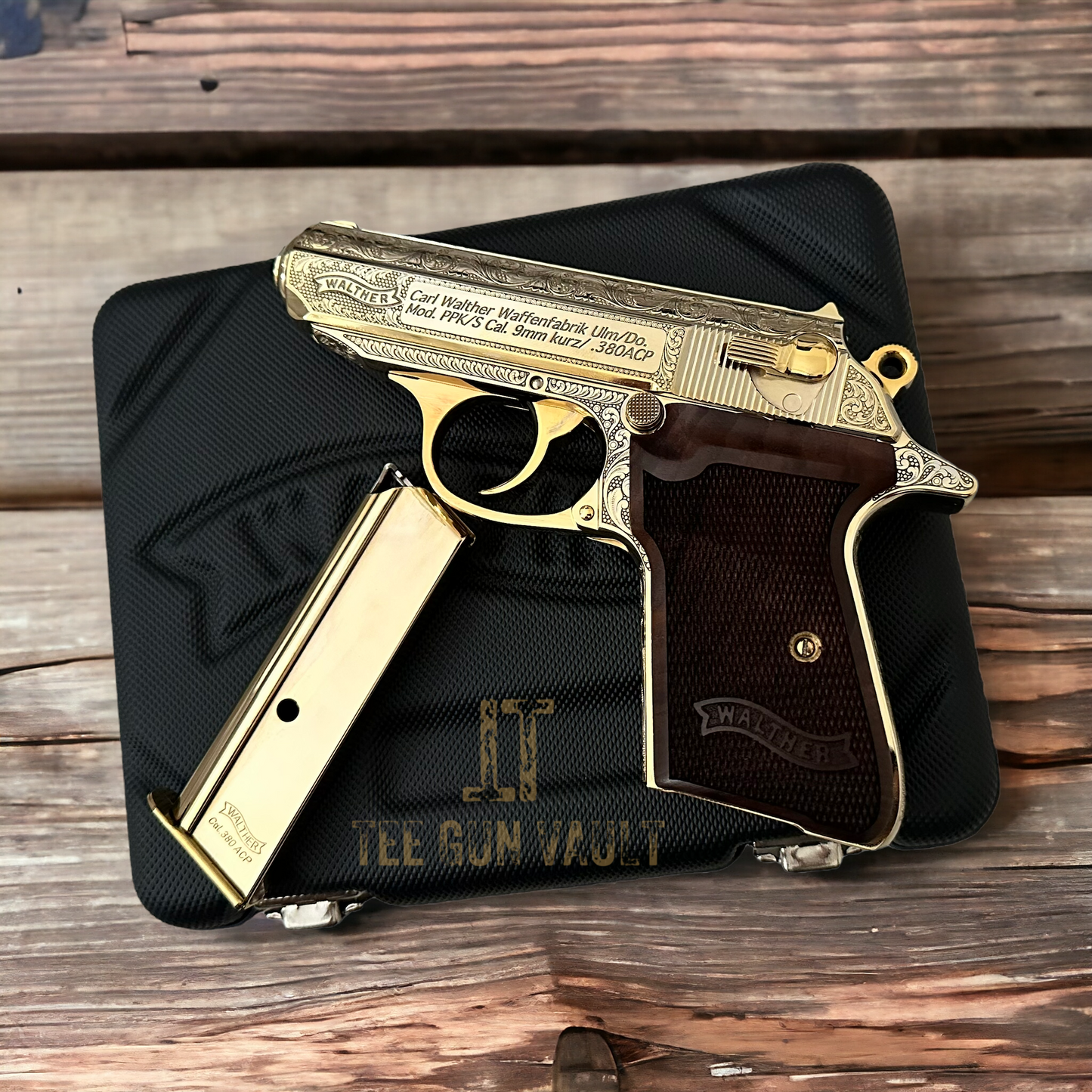 WALTHER PPK/S FULLY ENGRAVED AND 24K GOLD PLATED