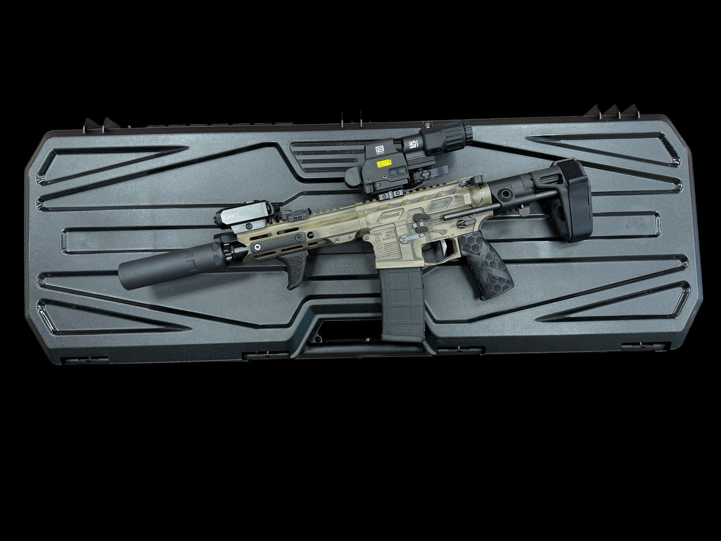 MUSTANG ARMAMENT 5.56 “CHESTY” CUSTOM BILLET 8” AR PISTOL FDE