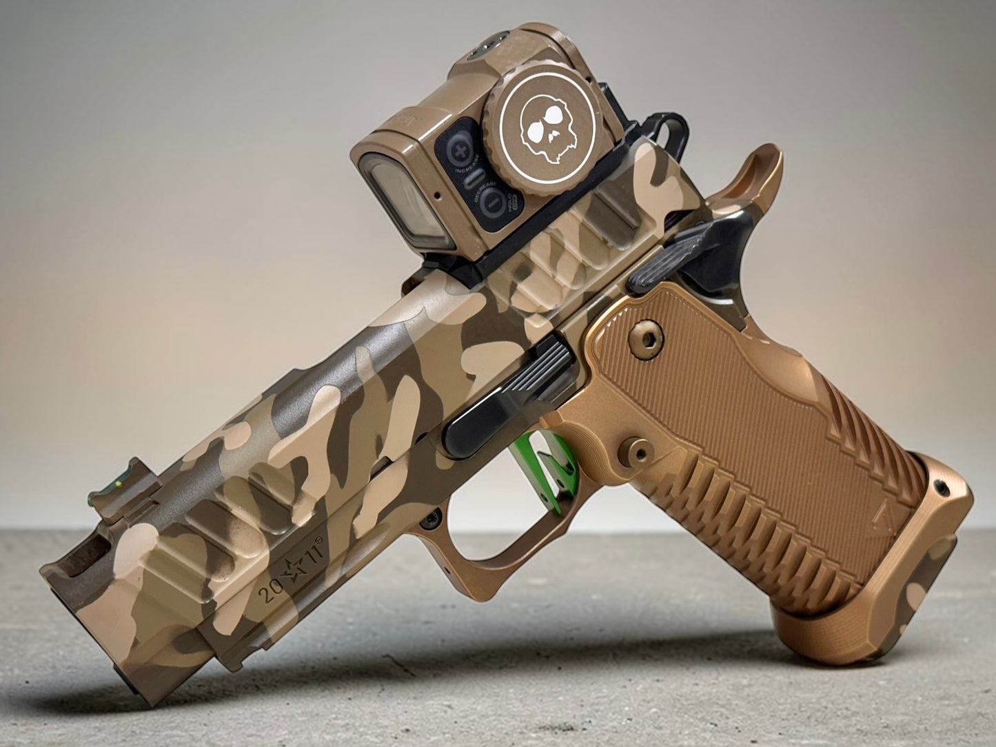 STACCATO CUSTOM C2 PORTED 3.9"
MULTICAM WITH T7 ALUMINUM GRIPS, APE AIMPOINT ACRO P2 & RED DIRT "EDGE" TRIGGER