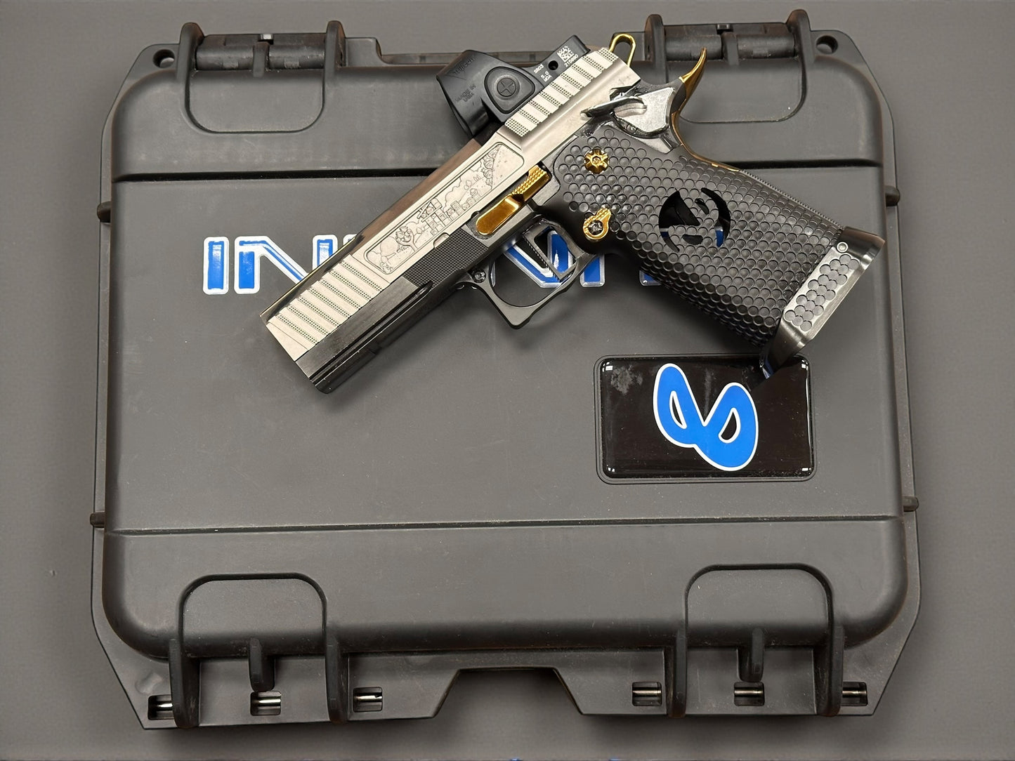 SVI/INFINITY “ANGRY” BABY BIRD CUSTOM 1 OF 1 COMMANDER SIGHT TRACKER 4.25” WITH TRIJICON SRO 9MM