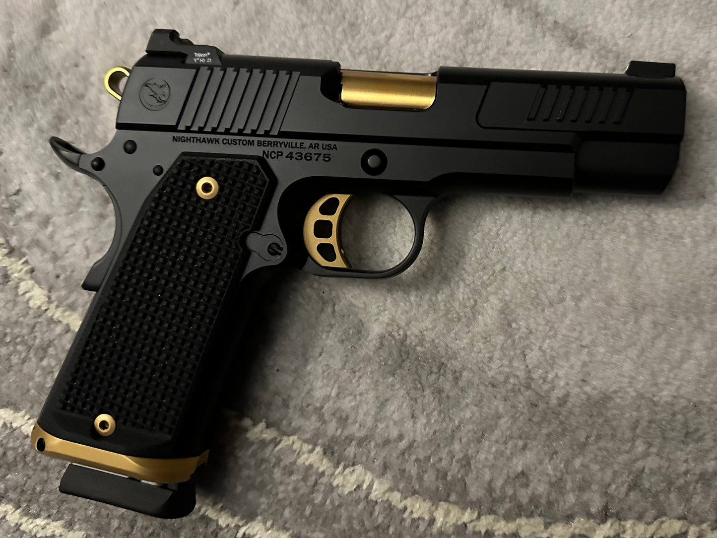 NIGHTHAWK CUSTOM DELEGATE 9MM BLACK/GOLD WITH MAMMOTH IVORY GRIPS.