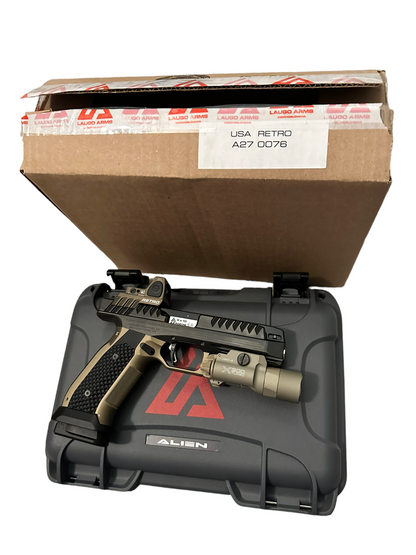 LAUGO ARMS ALIEN RETRO S/N: A270076 WITH EXTRAS